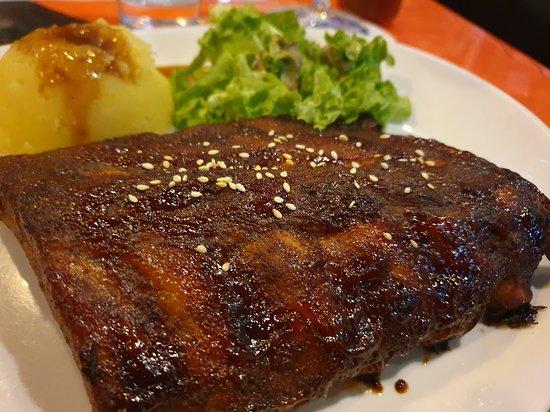 HooHa Restaurant & Cafe